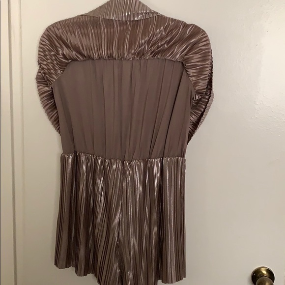 Romper - Picture 4 of 4